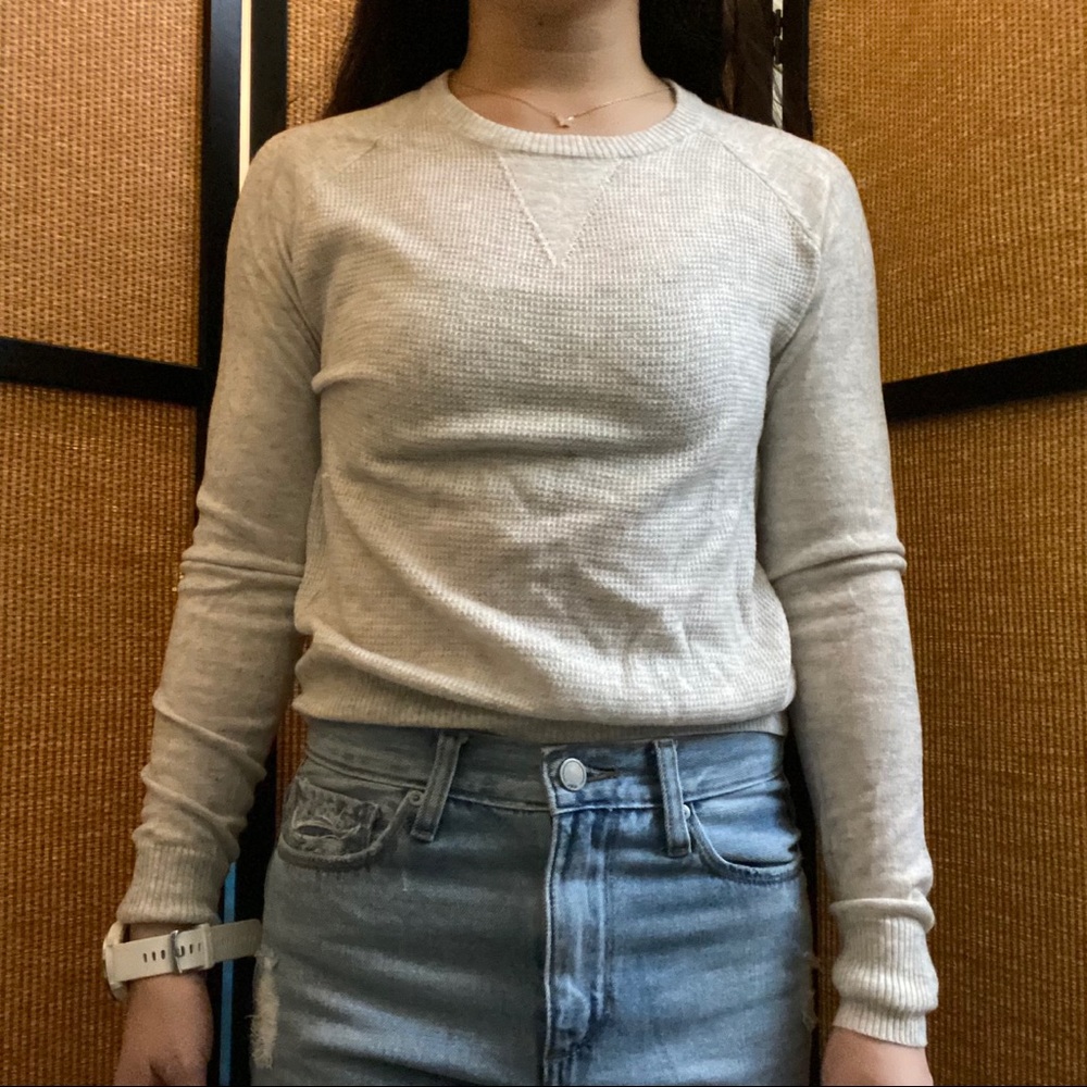 🤍BRANDY MELVILLE SWEATER🤍